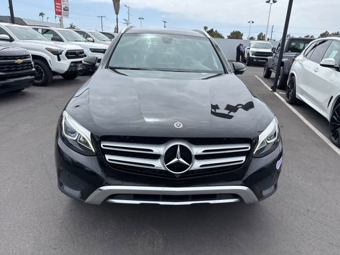 Used 2019 Mercedes-Benz GLC 350e 4MATIC image 3