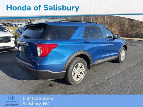 Used 2023 Ford Explorer XLT image 6
