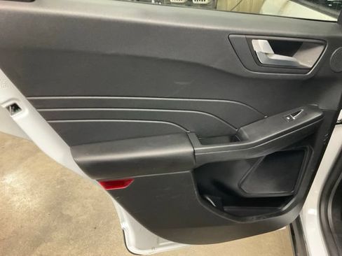 Used 2023 Ford Escape Active w/ Tech Pack #2 AWD/4WD image 13