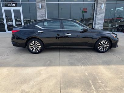 Used 2024 Nissan Altima 2.5 SV
