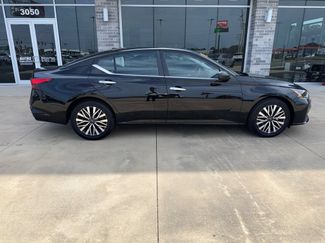 Used 2024 Nissan Altima 2.5 SV FWD video 1
