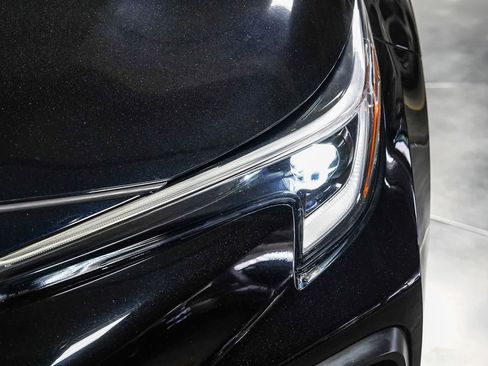 Certified 2025 Toyota Corolla SE FWD image 8
