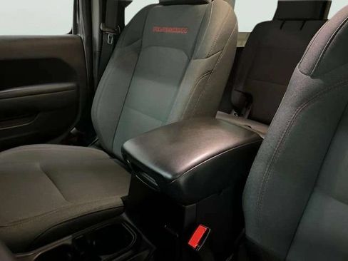 Used 2025 Jeep Wrangler Unlimited Rubicon AWD/4WD image 82