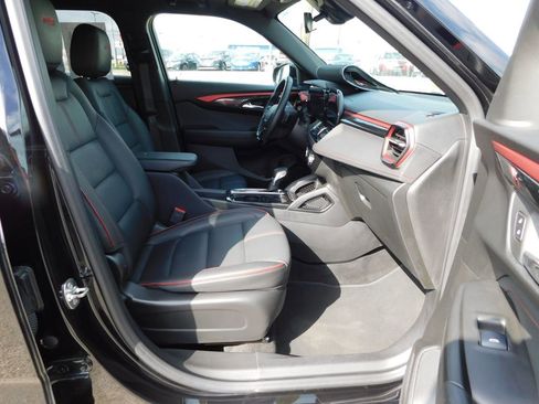 Used 2024 Chevrolet TrailBlazer RS AWD/4WD image 17