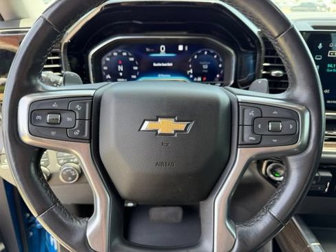 Used 2023 Chevrolet Silverado 1500 LT AWD/4WD image 13