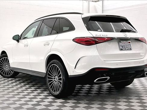 Used 2026 Mercedes-Benz GLC 300 image 10