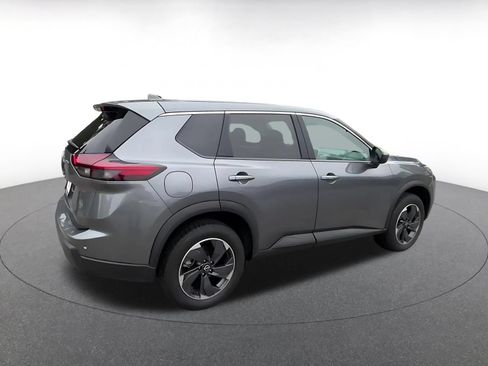 Used 2025 Nissan Rogue SV FWD image 15