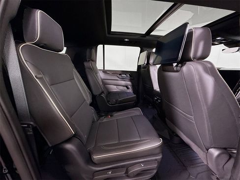 New 2026 GMC Yukon XL Elevation w/ Elevation Premium Package image 25