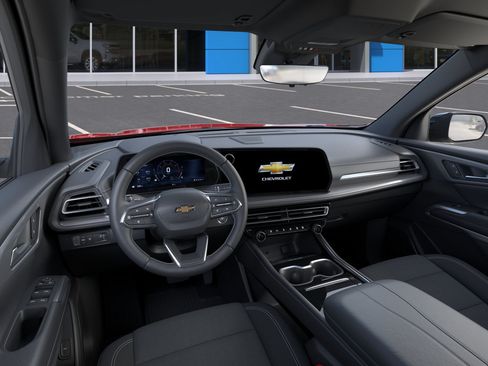 New 2026 Chevrolet Traverse LT w/ Driver Confidence Package FWD image 39