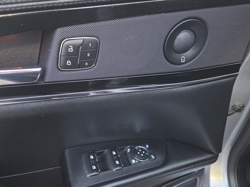 Used 2023 Lincoln Nautilus Reserve w/ Equipment Group 201A image 14