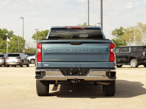 Used 2024 Chevrolet Silverado 1500 LT AWD/4WD image 6
