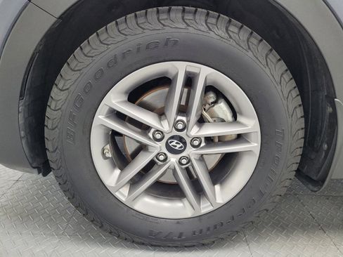 Used 2017 Hyundai Santa Fe Sport image 31