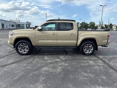 Used 2017 Toyota Tacoma Limited w/ Tow Package AWD/4WD image 6