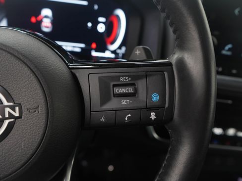 Used 2023 Nissan Rogue Platinum image 31