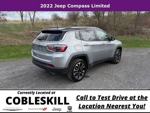 Used 2022 Jeep Compass Limited AWD/4WD image 4