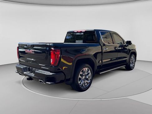 Used 2024 GMC Sierra 1500 Denali AWD/4WD image 5
