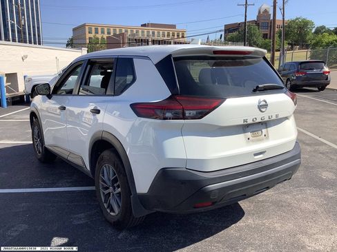 Used 2021 Nissan Rogue S FWD image 5