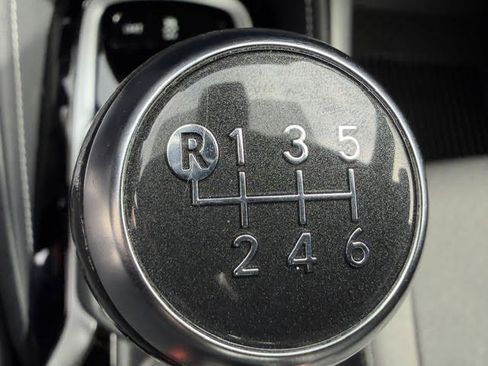 Used 2021 Toyota Corolla SE FWD image 14