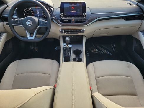 Certified 2025 Nissan Altima 2.5 SV image 14