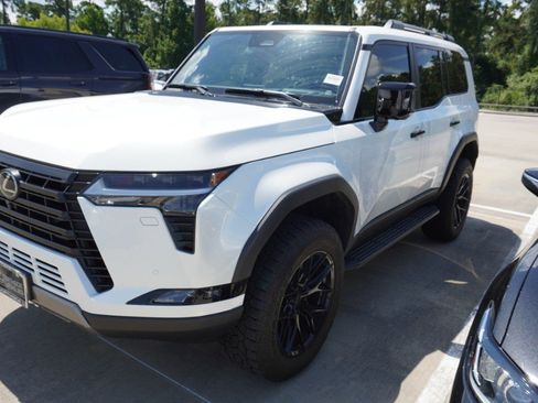 Certified 2025 Lexus GX 550 AWD/4WD image 4