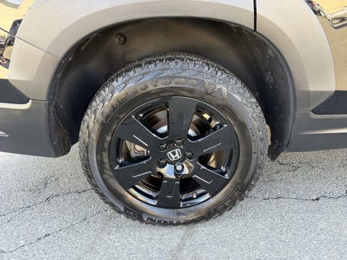 Used 2022 Honda Pilot TrailSport image 9