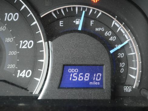 Used 2014 Toyota Camry XLE FWD image 29