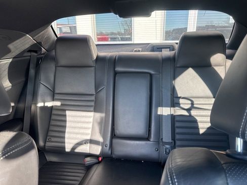Used 2013 Dodge Challenger R/T image 12