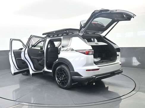 New 2026 Mitsubishi Outlander Trail Edition image 80