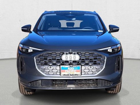 New 2025 Audi Q5 Premium Plus image 2