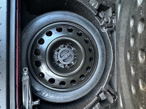 Used 2017 Chevrolet Equinox LT w/ Convenience Package image 8