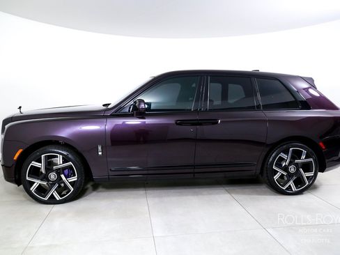 Certified 2025 Rolls-Royce Cullinan Black Badge AWD/4WD image 3
