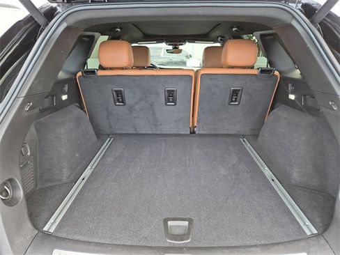 Used 2022 Cadillac XT5 Premium Luxury w/ Technology Package image 12