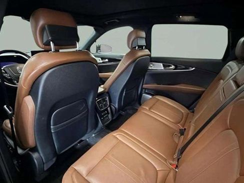 Used 2023 Lincoln Nautilus Reserve w/ Equipment Group 202A image 26