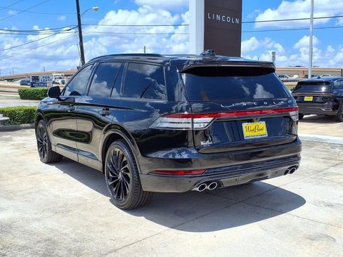 Used 2026 Lincoln Aviator Reserve w/ Jet Appearance Package RWD image 4