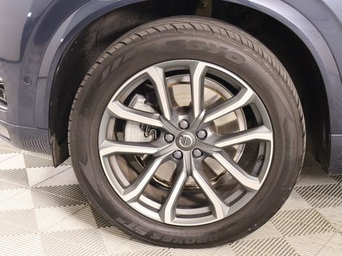 Used 2018 Volvo XC90 T6 Momentum w/ Convenience Package AWD/4WD image 19