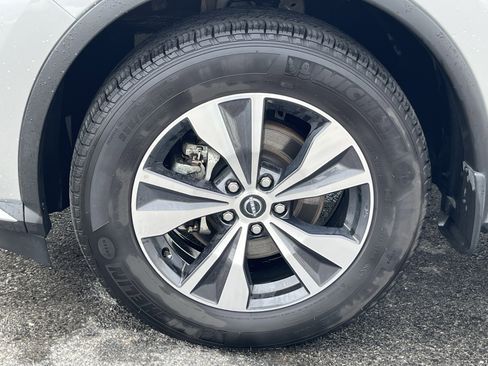 Used 2024 Nissan Murano SV image 11