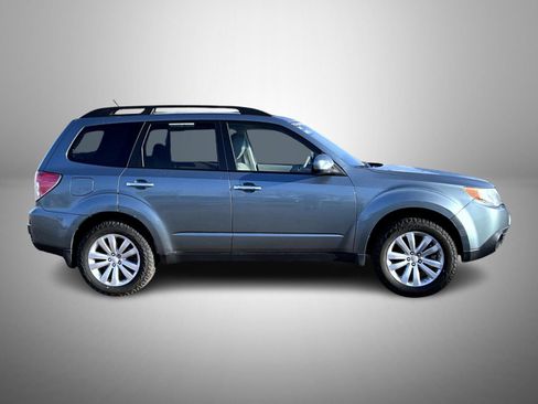 Used 2011 Subaru Forester 2.5X Limited image 4