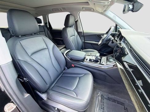 Used 2023 Audi Q7 3.0T Premium Plus w/ Premium Plus Package AWD/4WD image 15