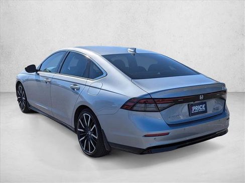 Used 2023 Honda Accord Touring image 7