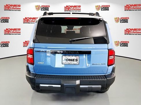 Used 2025 Toyota Land Cruiser w/ Premium Package AWD/4WD image 18