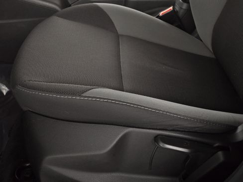 Used 2014 Ford Focus SE image 28