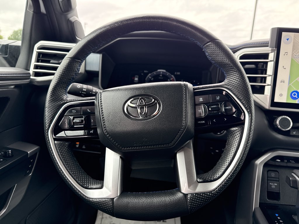 Used 2025 Toyota Sequoia Platinum AWD/4WD image 14