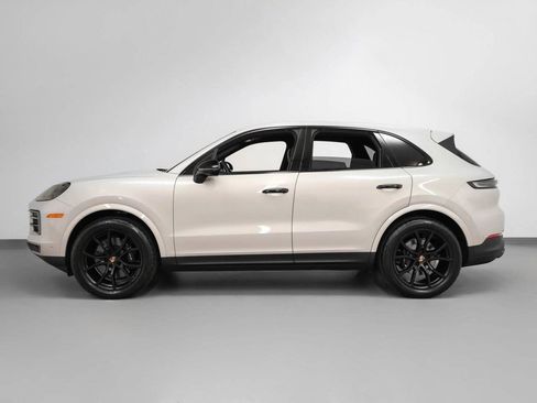 New 2025 Porsche Cayenne image 2
