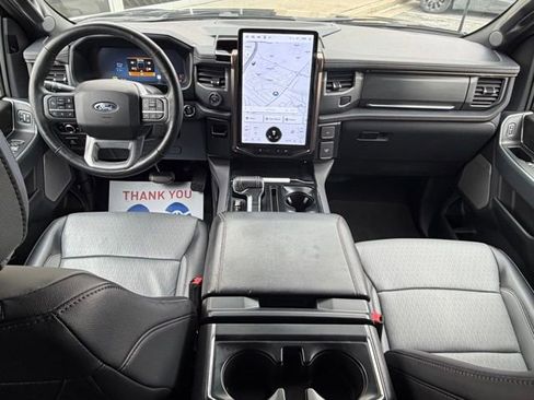 Used 2024 Ford F150 Lightning Lariat image 36