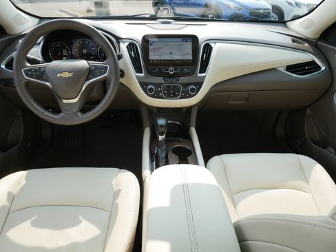 Used 2024 Chevrolet Malibu LT FWD image 10