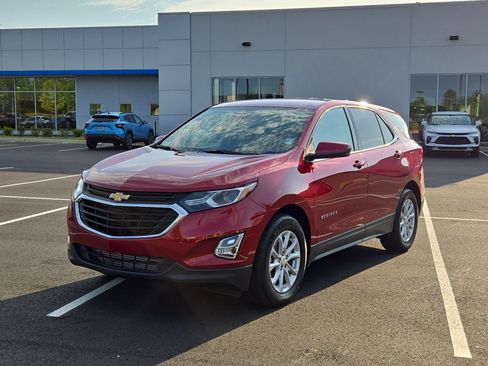 Used 2020 Chevrolet Equinox LT w/ LPO, Floor Liner Package FWD image 1