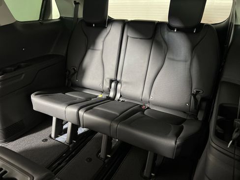 New 2026 Kia Carnival SX Prestige image 24