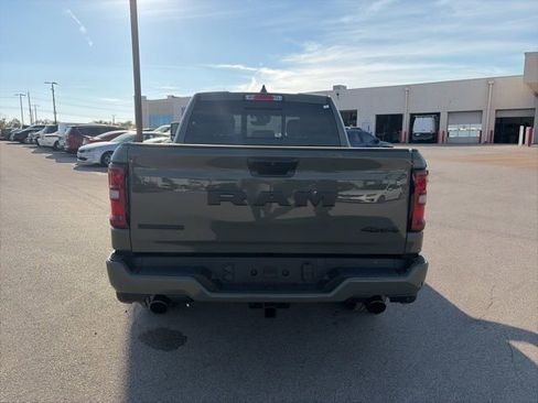 New 2026 RAM 1500 4x4 Crew Cab image 4