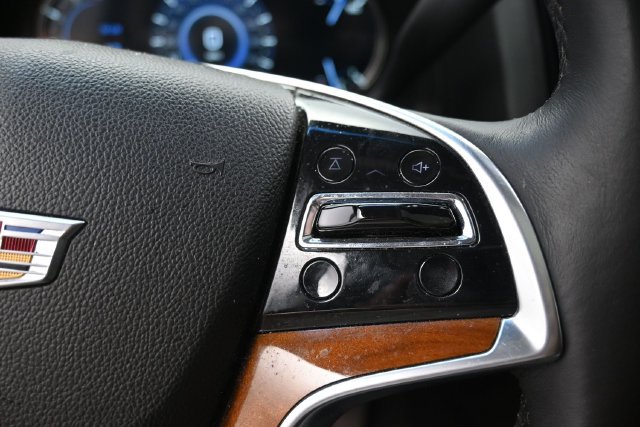 Used 2017 Cadillac Escalade Luxury AWD/4WD image 21