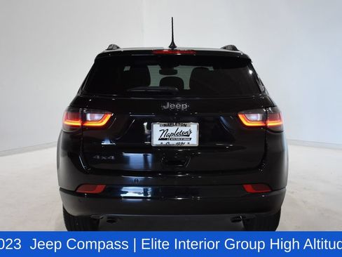Used 2023 Jeep Compass Limited AWD/4WD image 5